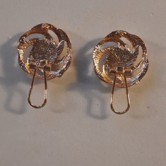 Brand New Flower Shape with beads Sud  Earrings - Picture 2 of 2